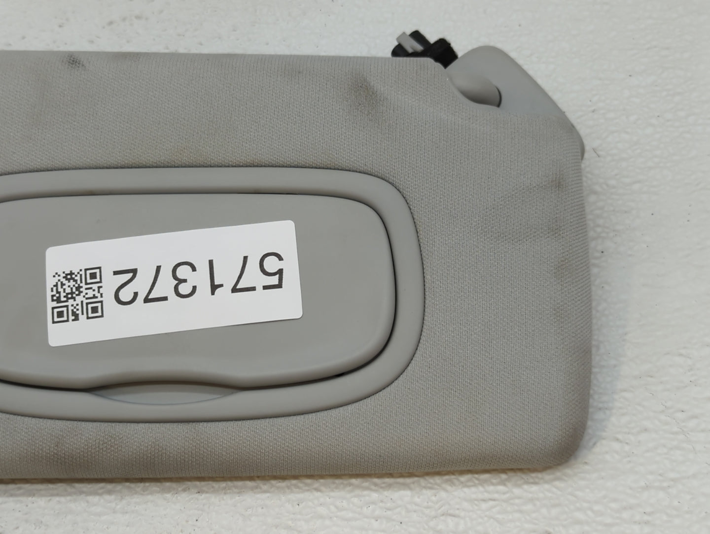 2019-2022 Jeep Cherokee Sun Visor Shade Replacement Passenger Right Mirror Fits Fits 2019 2020 2021 2022 OEM Used Auto Parts