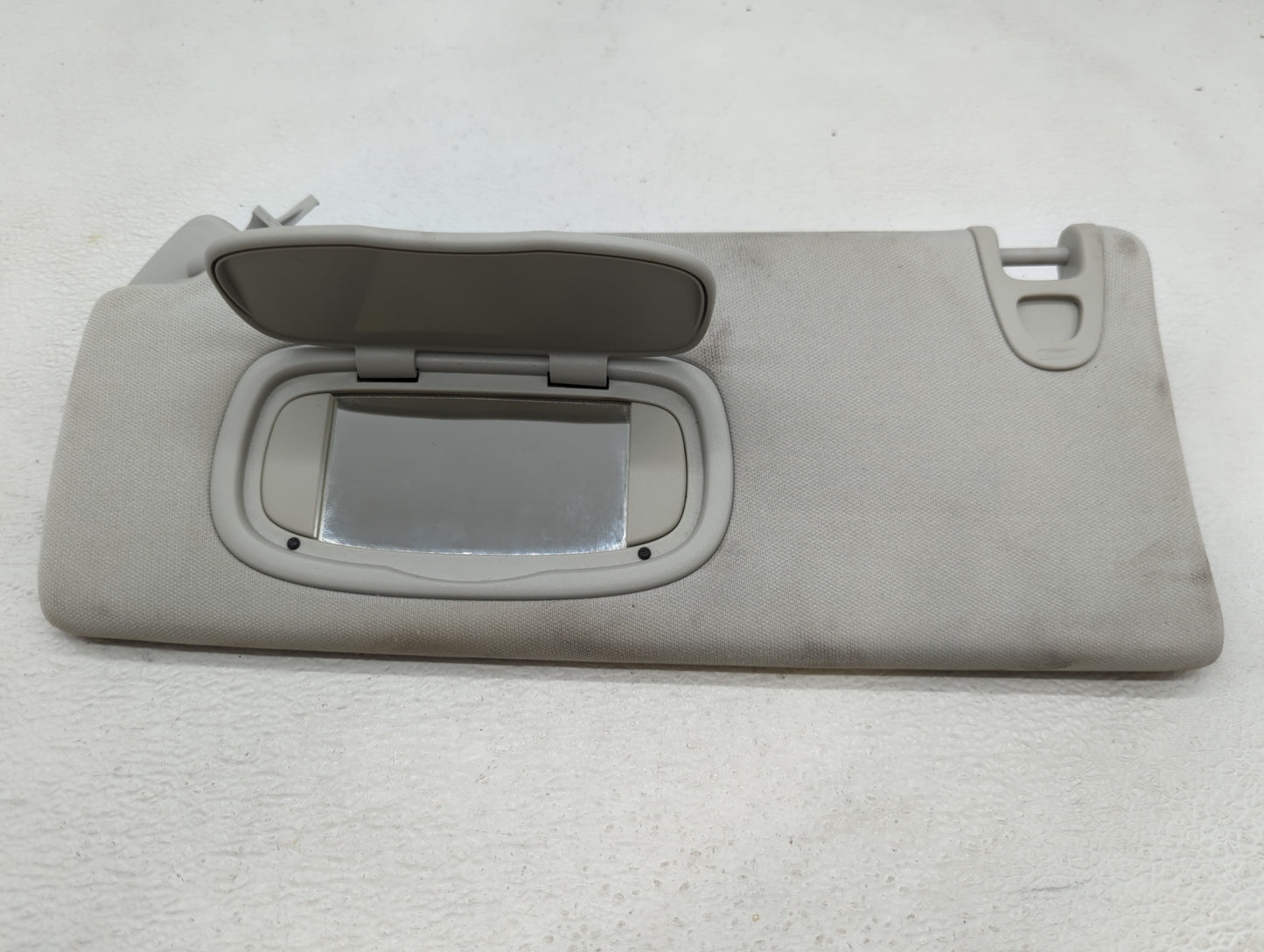 2019-2022 Jeep Cherokee Sun Visor Shade Replacement Passenger Right Mirror Fits Fits 2019 2020 2021 2022 OEM Used Auto Parts