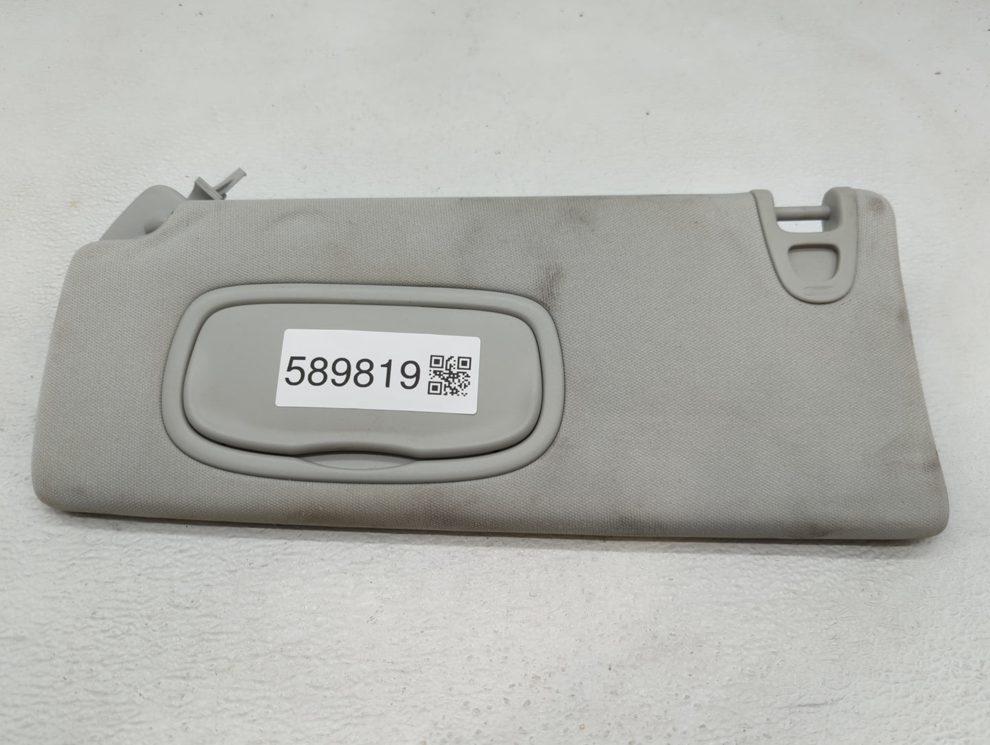 2019-2022 Jeep Cherokee Sun Visor Shade Replacement Passenger Right Mirror Fits Fits 2019 2020 2021 2022 OEM Used Auto Parts