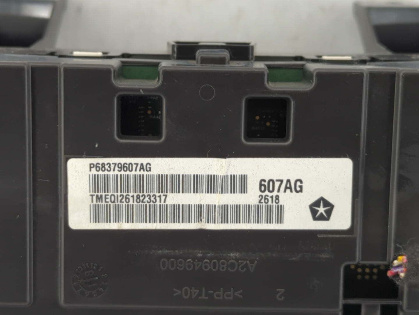 2019 Jeep Cherokee Instrument Cluster Speedometer Gauges P/N:P68379607AG Fits OEM Used Auto Parts - Oemusedautoparts1.com