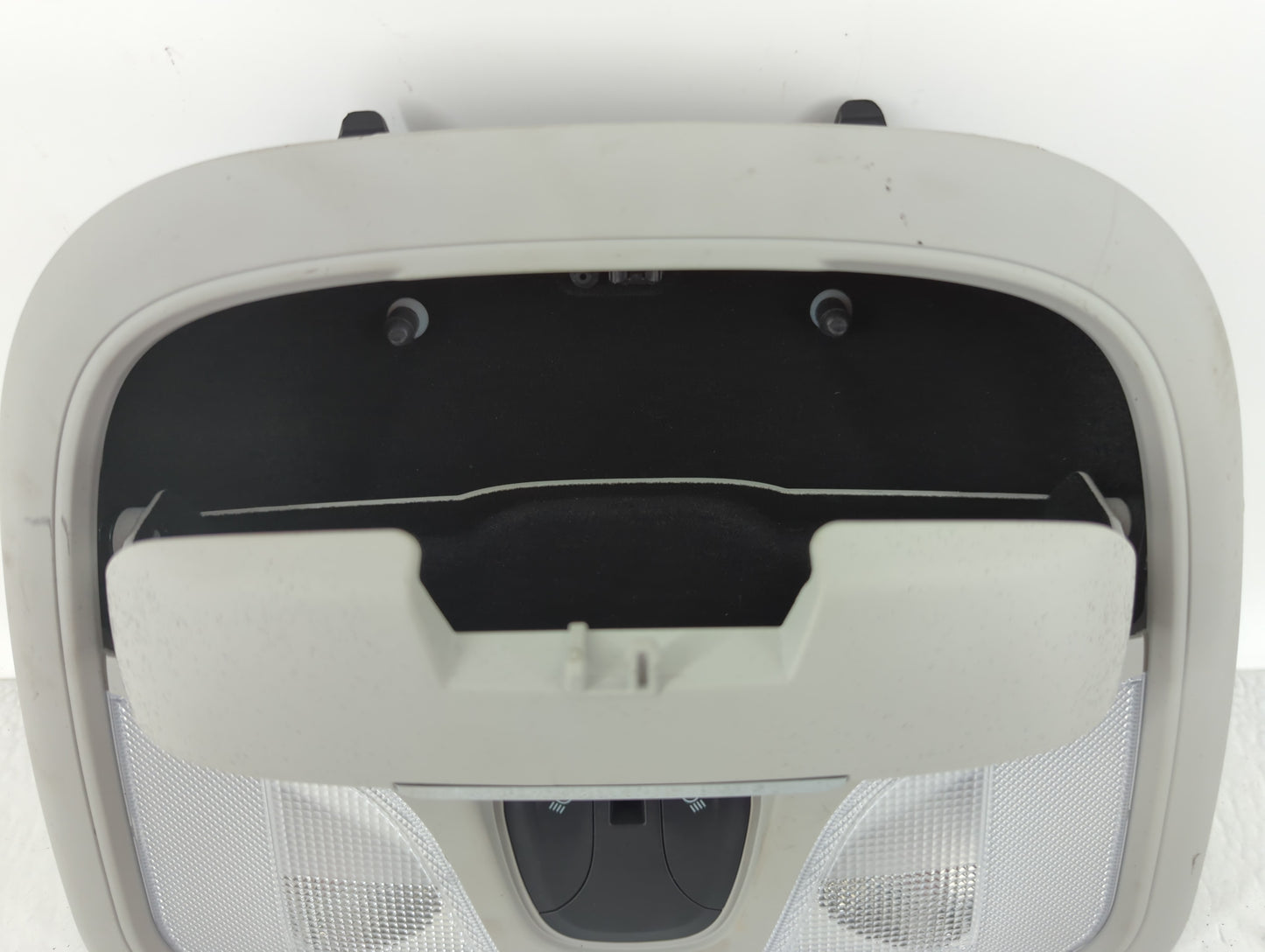 2019 Jeep Cherokee Overhead Roof Console - Oemusedautoparts1.com