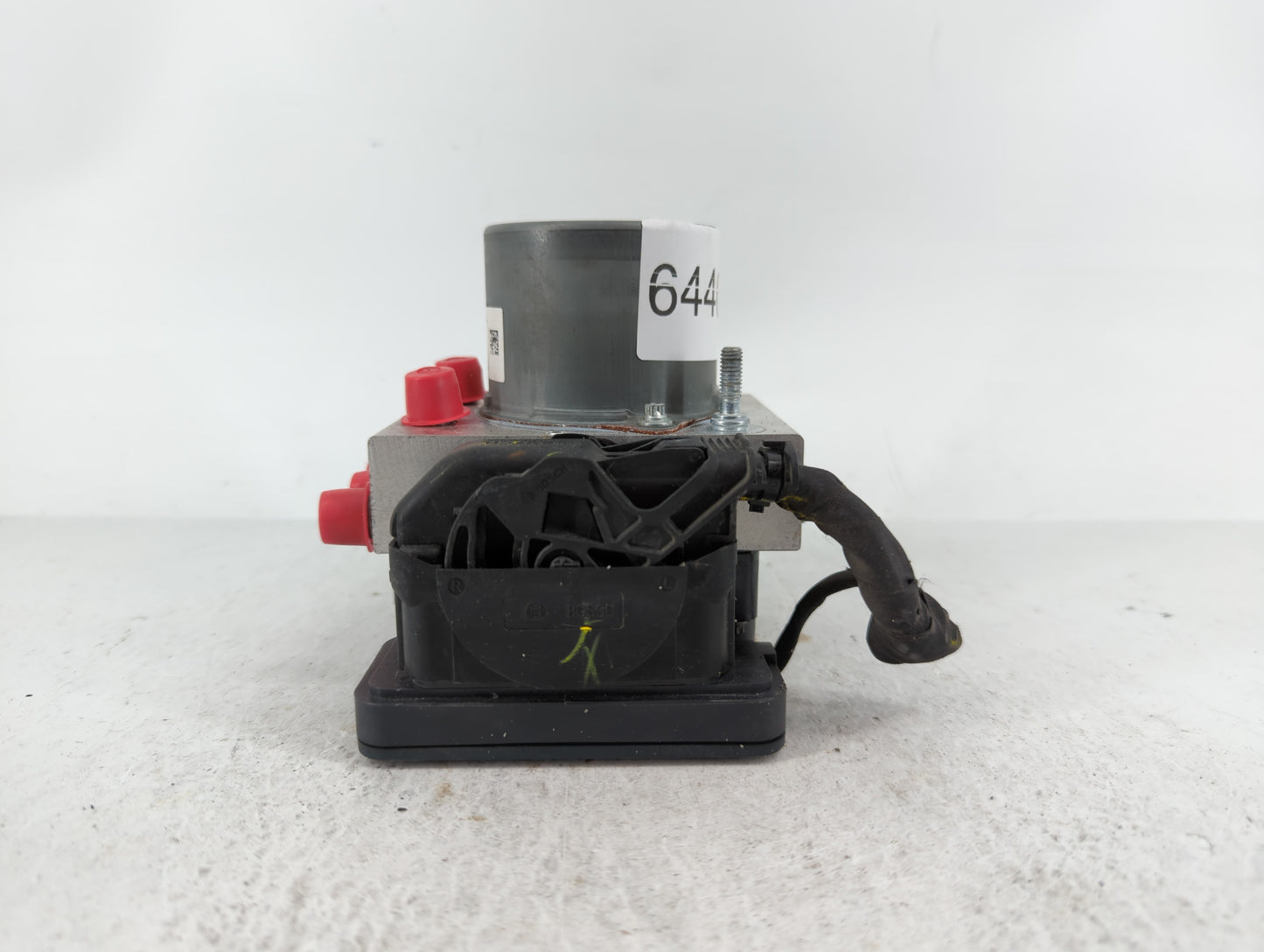 2019 Jeep Cherokee ABS Pump Control Module Replacement P/N:68287910AF Fits OEM Used Auto Parts - Oemusedautoparts1.com