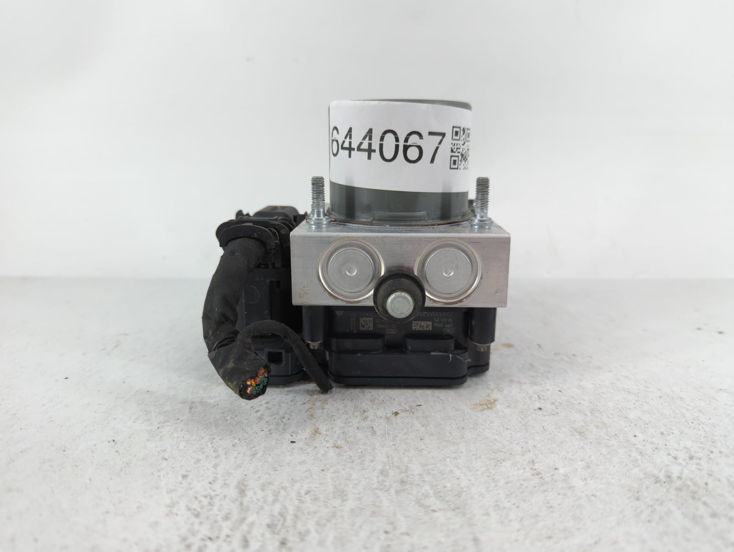 2019 Jeep Cherokee ABS Pump Control Module Replacement P/N:68287910AF Fits OEM Used Auto Parts - Oemusedautoparts1.com