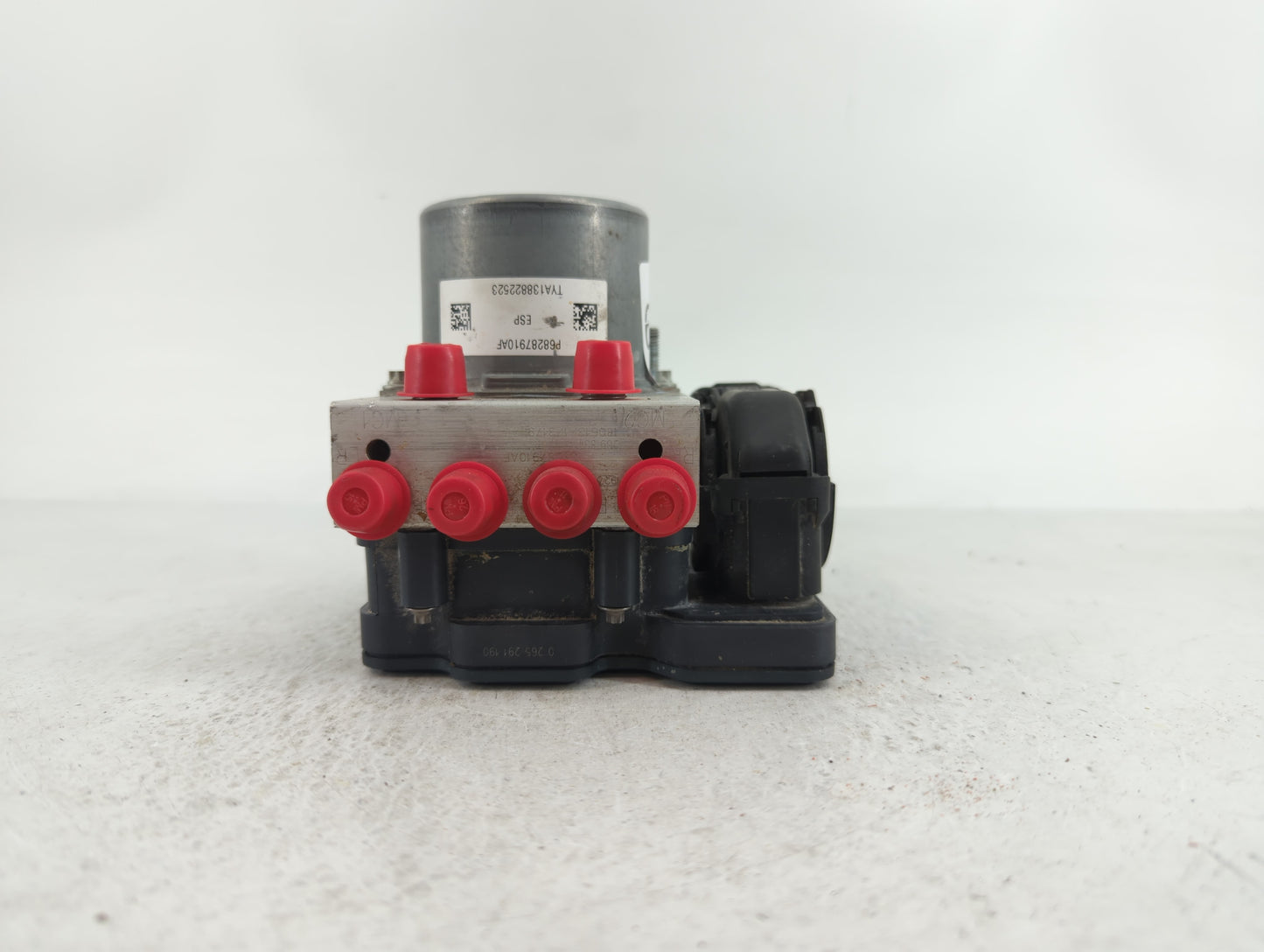 2019 Jeep Cherokee ABS Pump Control Module Replacement P/N:P68287910AF Fits OEM Used Auto Parts - Oemusedautoparts1.com