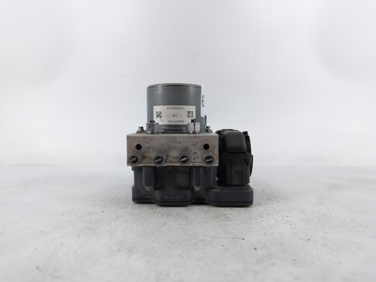 2019 Jeep Cherokee ABS Pump Control Module Replacement P/N:P68287910AG Fits OEM Used Auto Parts - Oemusedautoparts1.com