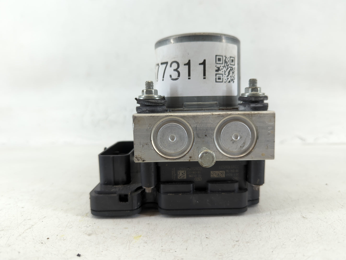 2019 Jeep Cherokee ABS Pump Control Module Replacement P/N:P68287910AF Fits OEM Used Auto Parts - Oemusedautoparts1.com