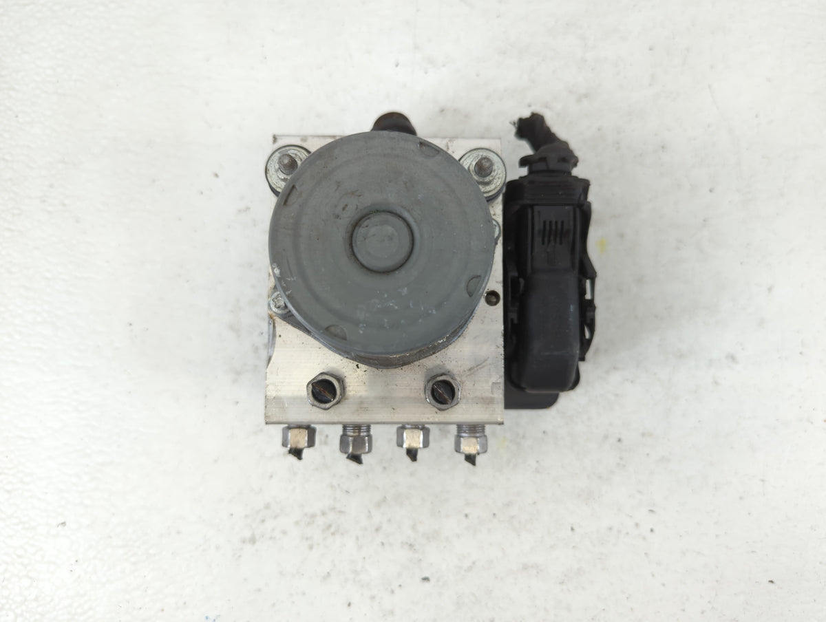 2019 Jeep Cherokee Anti-Lock Brake ABS Pump Module Actuator OEM P/N:P68287910AE Fits OEM Used Auto Parts - Oemusedautoparts1