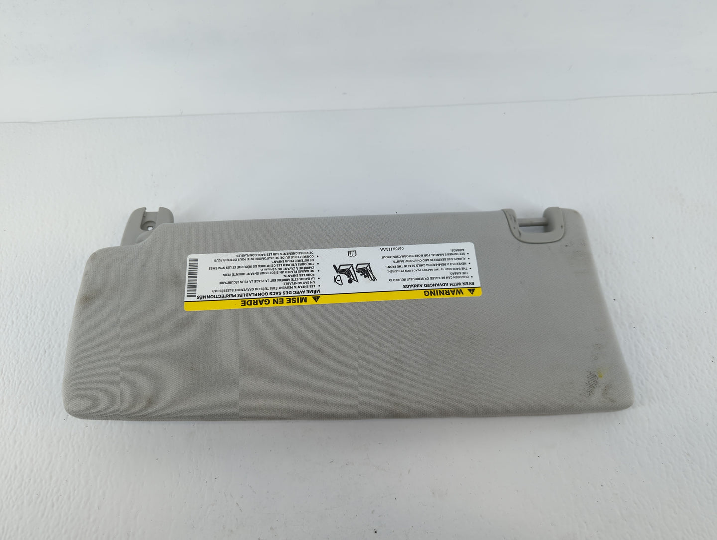 2019-2022 Jeep Cherokee Sun Visor Shade Replacement Passenger Right Mirror Fits Fits 2019 2020 2021 2022 OEM Used Auto Parts