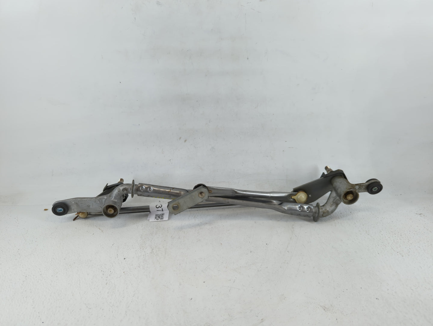 2019 Jeep Cherokee Front Windshield Wiper Motor Fits OEM Used Auto Parts - Oemusedautoparts1.com