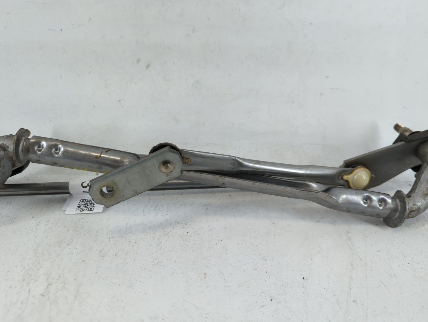 2019 Jeep Cherokee Front Windshield Wiper Motor Fits OEM Used Auto Parts - Oemusedautoparts1.com