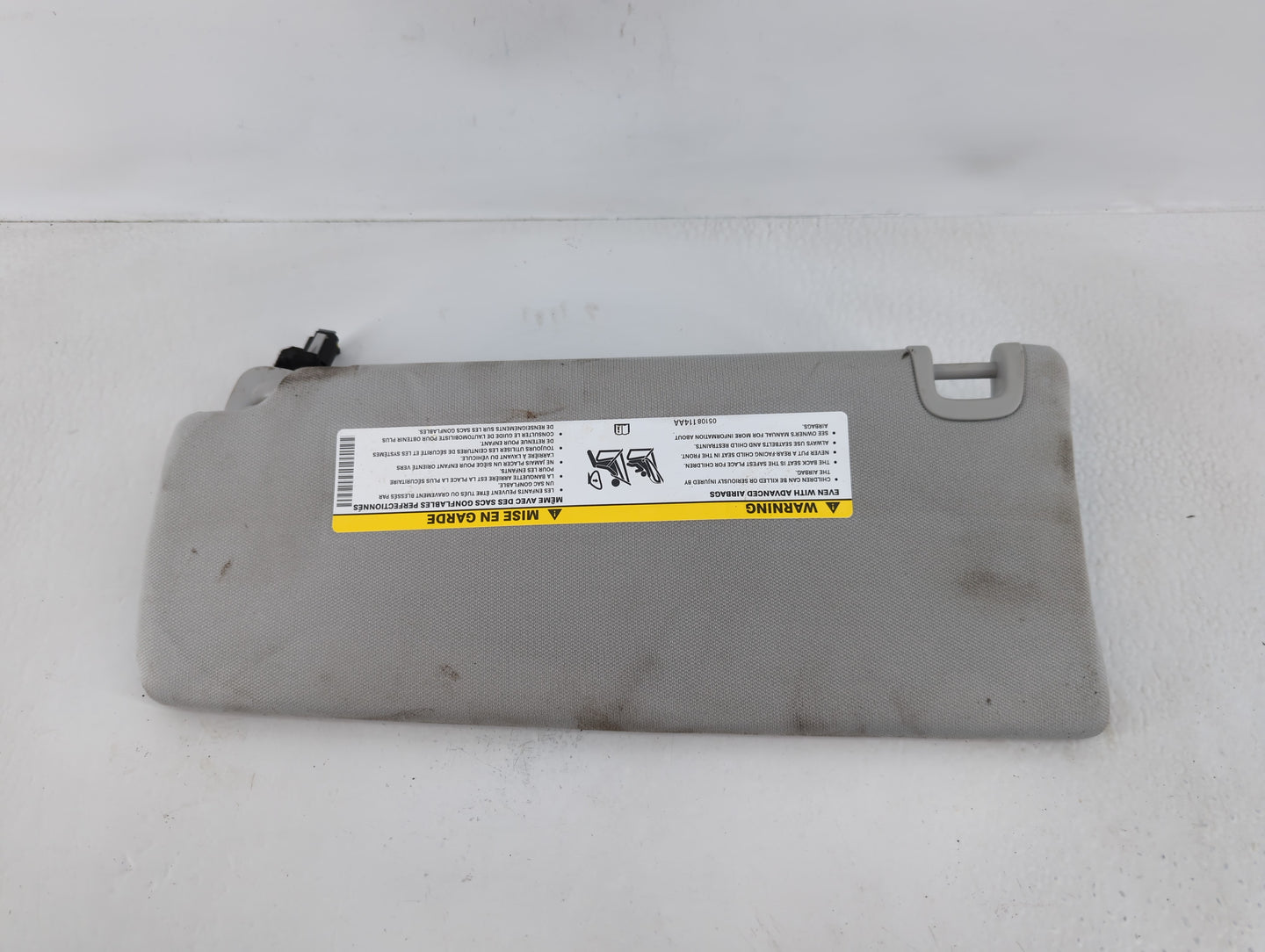 2019-2022 Jeep Cherokee Sun Visor Shade Replacement Passenger Right Mirror Fits Fits 2019 2020 2021 2022 OEM Used Auto Parts