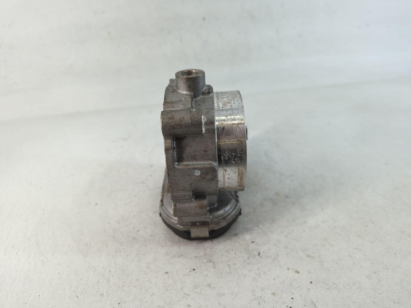 2014-2022 Jeep Cherokee Throttle Body P/N:0 280 750 770 05184349AE Fits OEM Used Auto Parts - Oemusedautoparts1.com