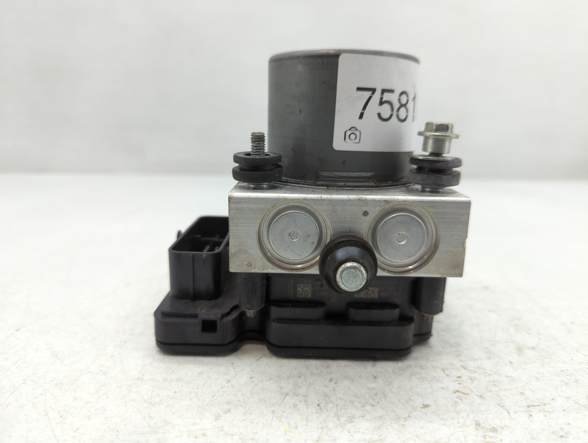 2019 Jeep Cherokee Anti-Lock Brake ABS Pump Module Actuator OEM P/N:TYA212824977 P68287910AF Fits OEM Used Auto Parts - Oemu