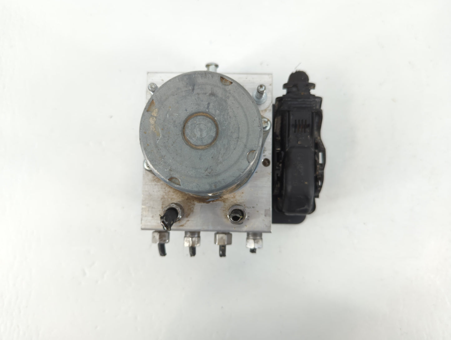 2019 Jeep Cherokee ABS Pump Control Module Replacement P/N:68287910AG Fits OEM Used Auto Parts - Oemusedautoparts1.com