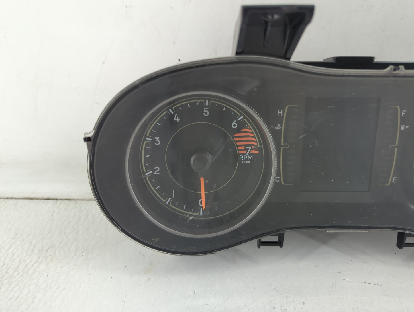 2019 Jeep Cherokee Instrument Cluster Speedometer Gauges P/N:P68379607AG Fits OEM Used Auto Parts - Oemusedautoparts1.com