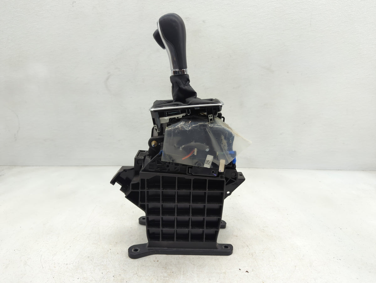 2019 Jeep Compass Floor Console Assembly Shifter - Oemusedautoparts1.com