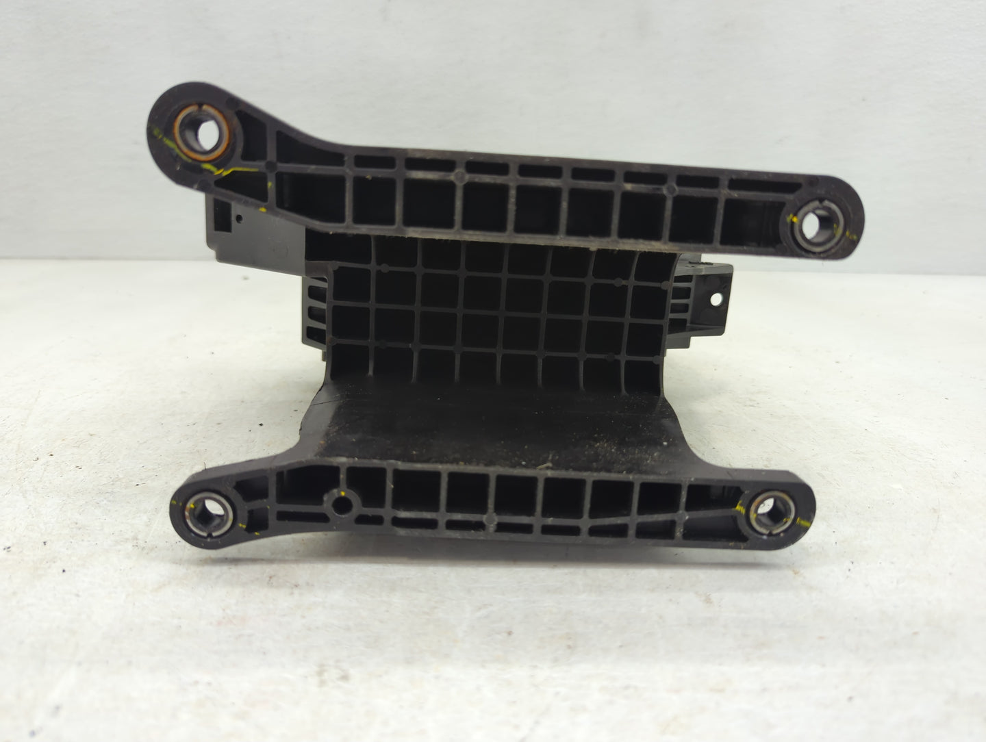 2019 Jeep Compass Floor Console Assembly Shifter - Oemusedautoparts1.com