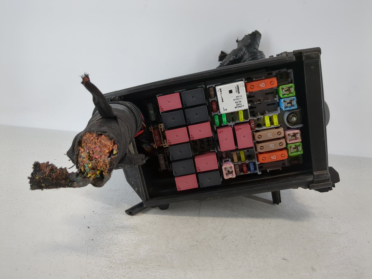 2019 Jeep Compass Fusebox Fuse Box Panel Relay Module P/N:52027004 Fits OEM Used Auto Parts - Oemusedautoparts1.com