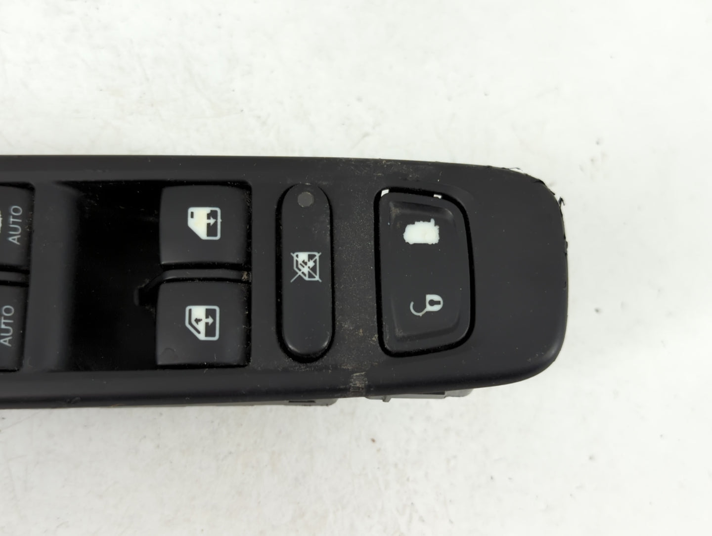 2019 Jeep Compass Master Power Window Switch Replacement Driver Side Left P/N:P6BZ27LXHAA Fits OEM Used Auto Parts - Oemused