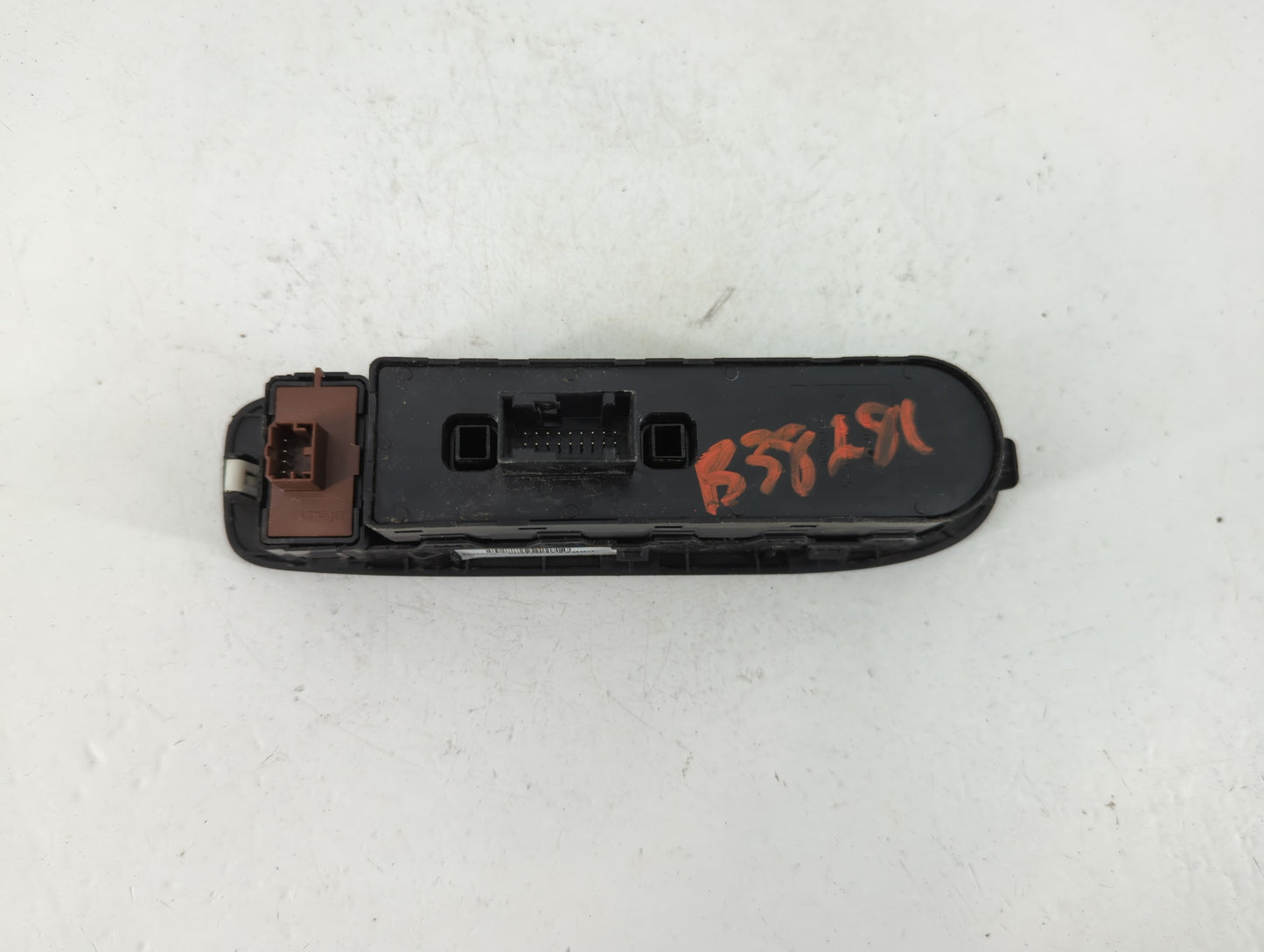 2019 Jeep Compass Master Power Window Switch Replacement Driver Side Left P/N:P6BZ27LXHAA Fits OEM Used Auto Parts - Oemused