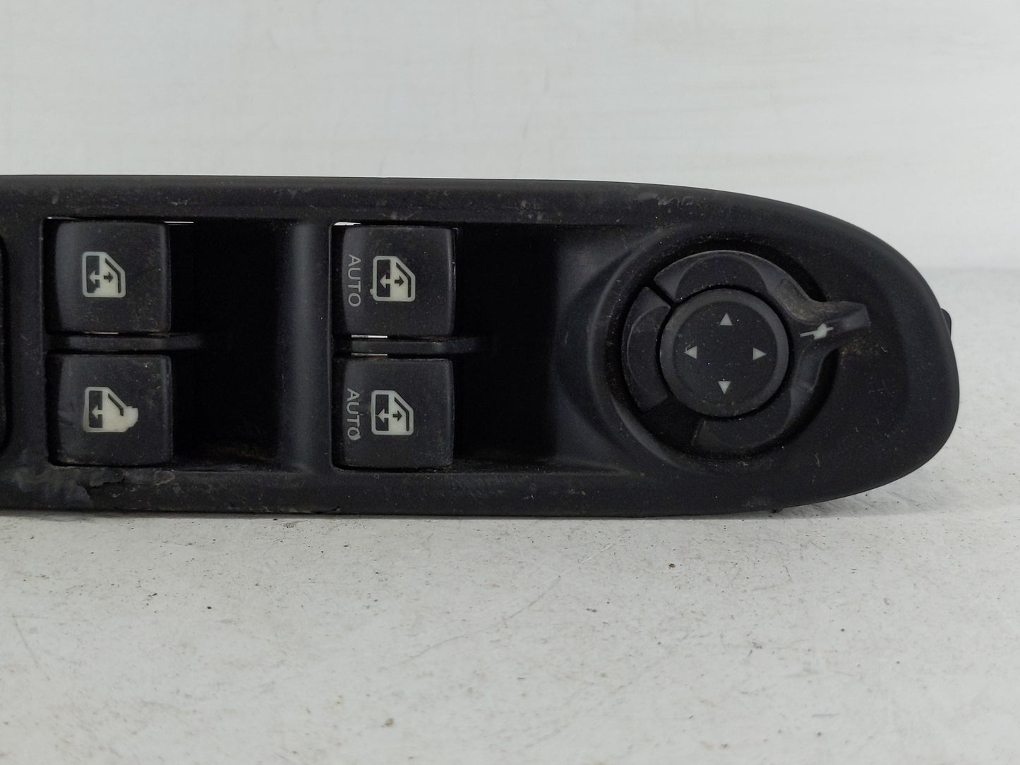 2019 Jeep Compass Master Power Window Switch Replacement Driver Side Left P/N:P6BZ27LXHAA Fits OEM Used Auto Parts - Oemused