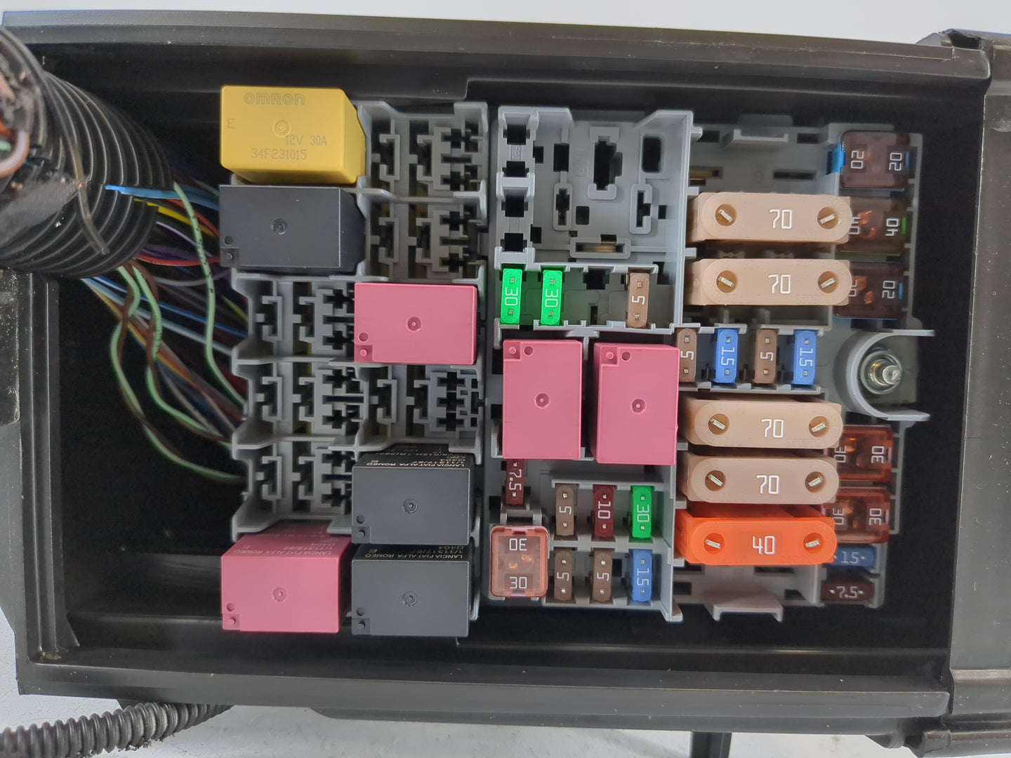 2019 Jeep Compass Fusebox Fuse Box Panel Relay Module P/N:52027004 Fits OEM Used Auto Parts - Oemusedautoparts1.com