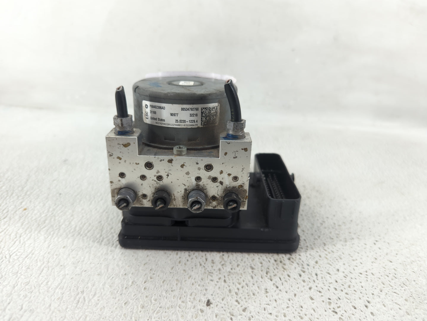 2019 Jeep Compass ABS Pump Control Module Replacement P/N:P68402396AD Fits OEM Used Auto Parts - Oemusedautoparts1.com