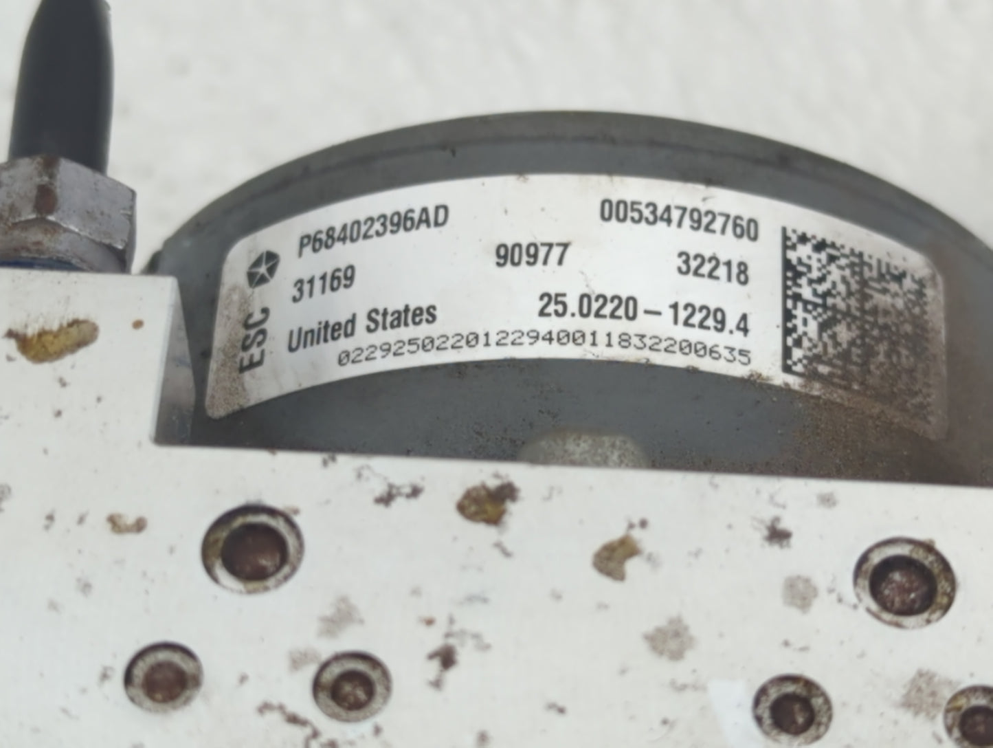2019 Jeep Compass ABS Pump Control Module Replacement P/N:P68402396AD Fits OEM Used Auto Parts - Oemusedautoparts1.com