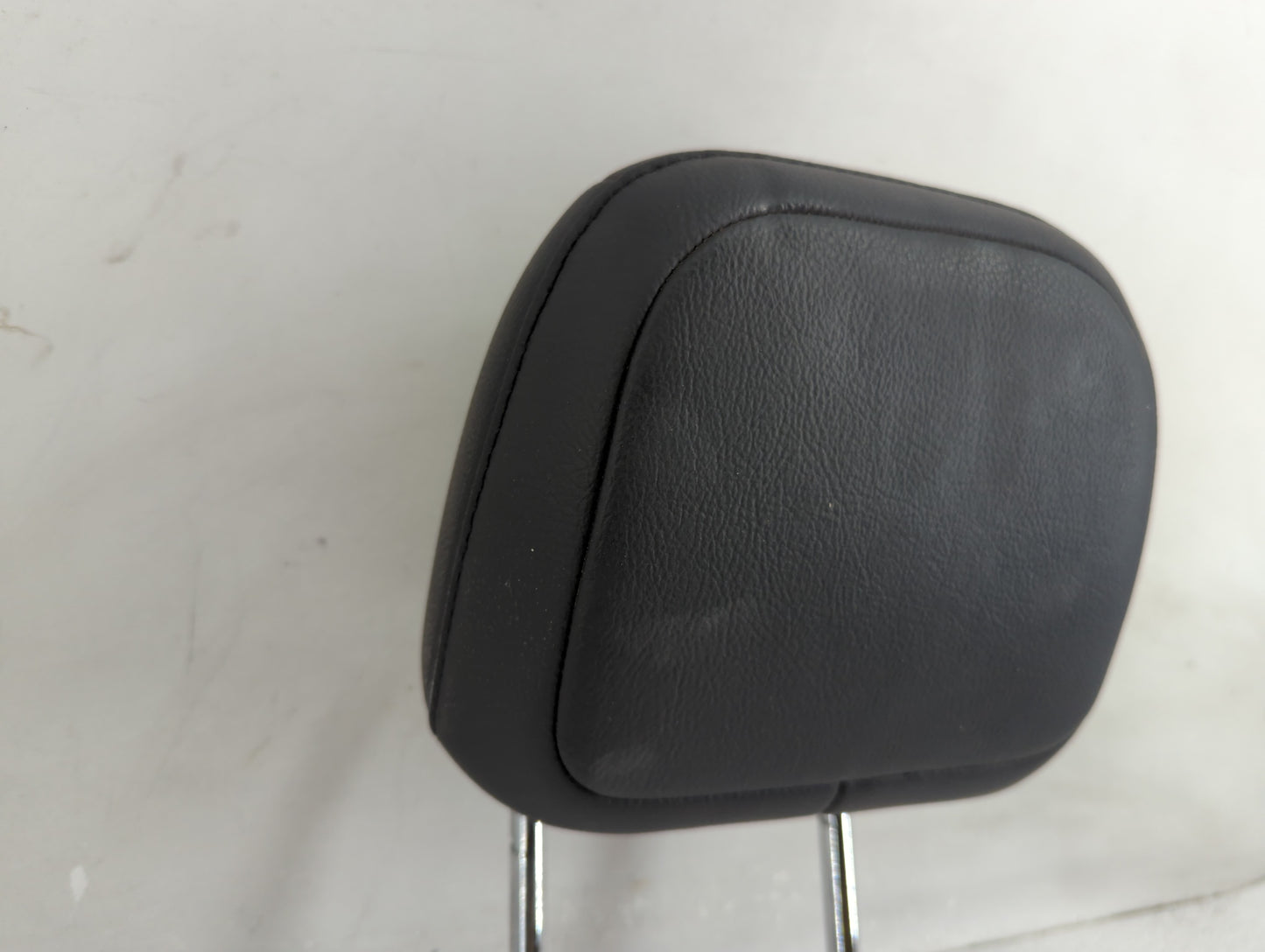 2019 Jeep Compass Headrest Head Rest Rear Seat Fits OEM Used Auto Parts - Oemusedautoparts1.com