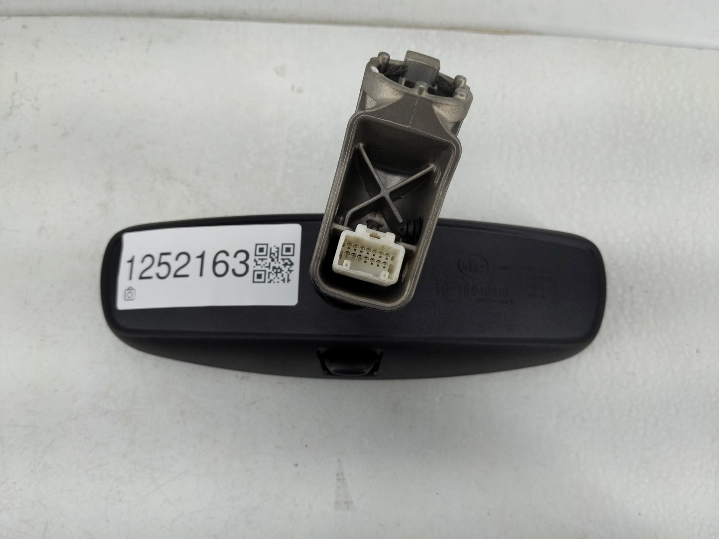 2019 Jeep Compass Interior Rear View Mirror Replacement OEM P/N:E11048418 Fits OEM Used Auto Parts - Oemusedautoparts1.com