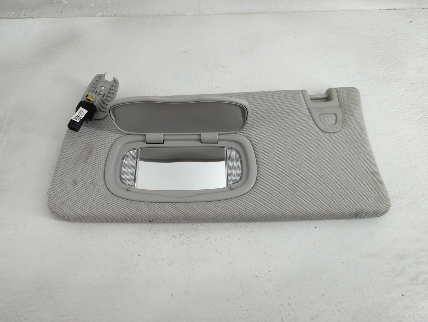 2019 Jeep Compass Sun Visor Shade Replacement Driver Left Mirror Fits OEM Used Auto Parts - Oemusedautoparts1.com