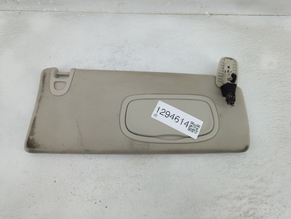 2017-2018 Jeep Compass Sun Visor Shade Replacement Passenger Right Mirror Fits Fits 2017 2018 OEM Used Auto Parts - Oemuseda