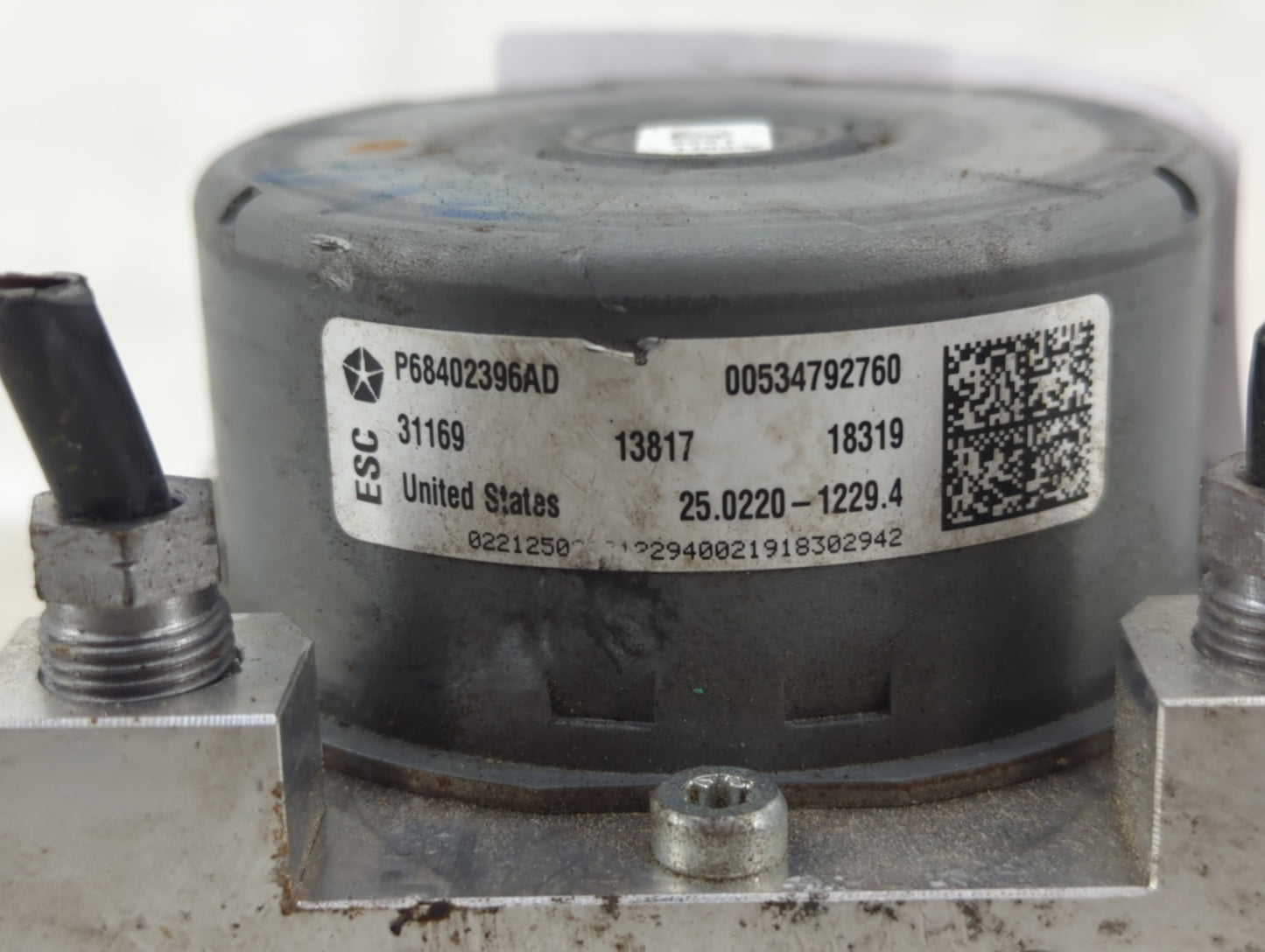 2019 Jeep Compass ABS Pump Control Module Replacement P/N:68402396AD Fits OEM Used Auto Parts - Oemusedautoparts1.com