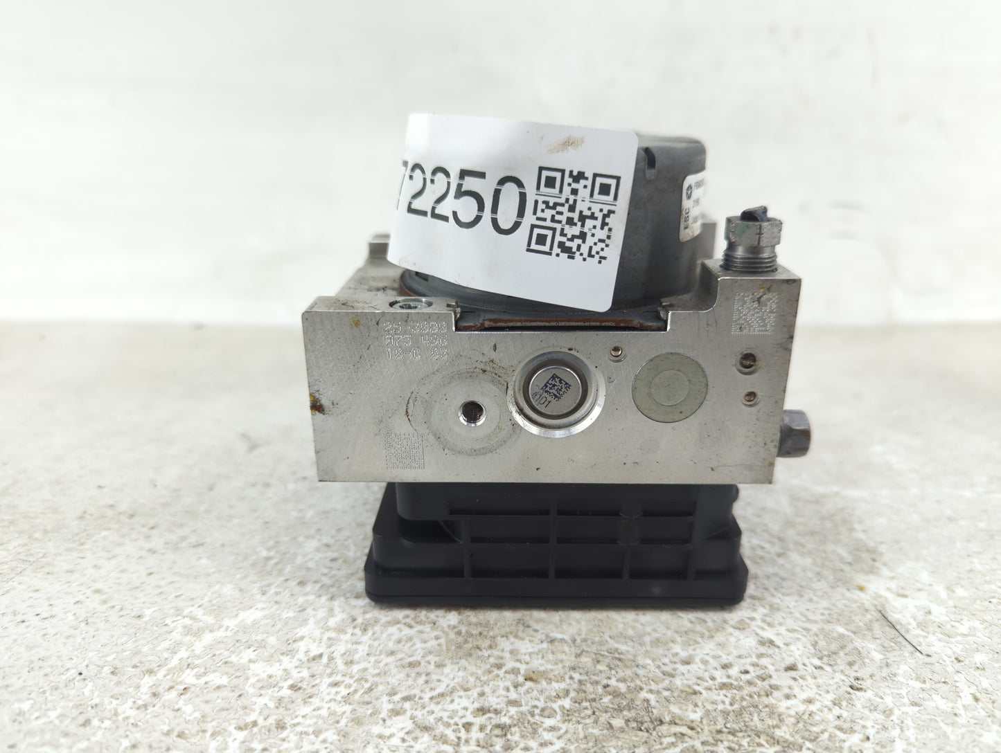 2019 Jeep Compass ABS Pump Control Module Replacement P/N:68402396AD Fits OEM Used Auto Parts - Oemusedautoparts1.com