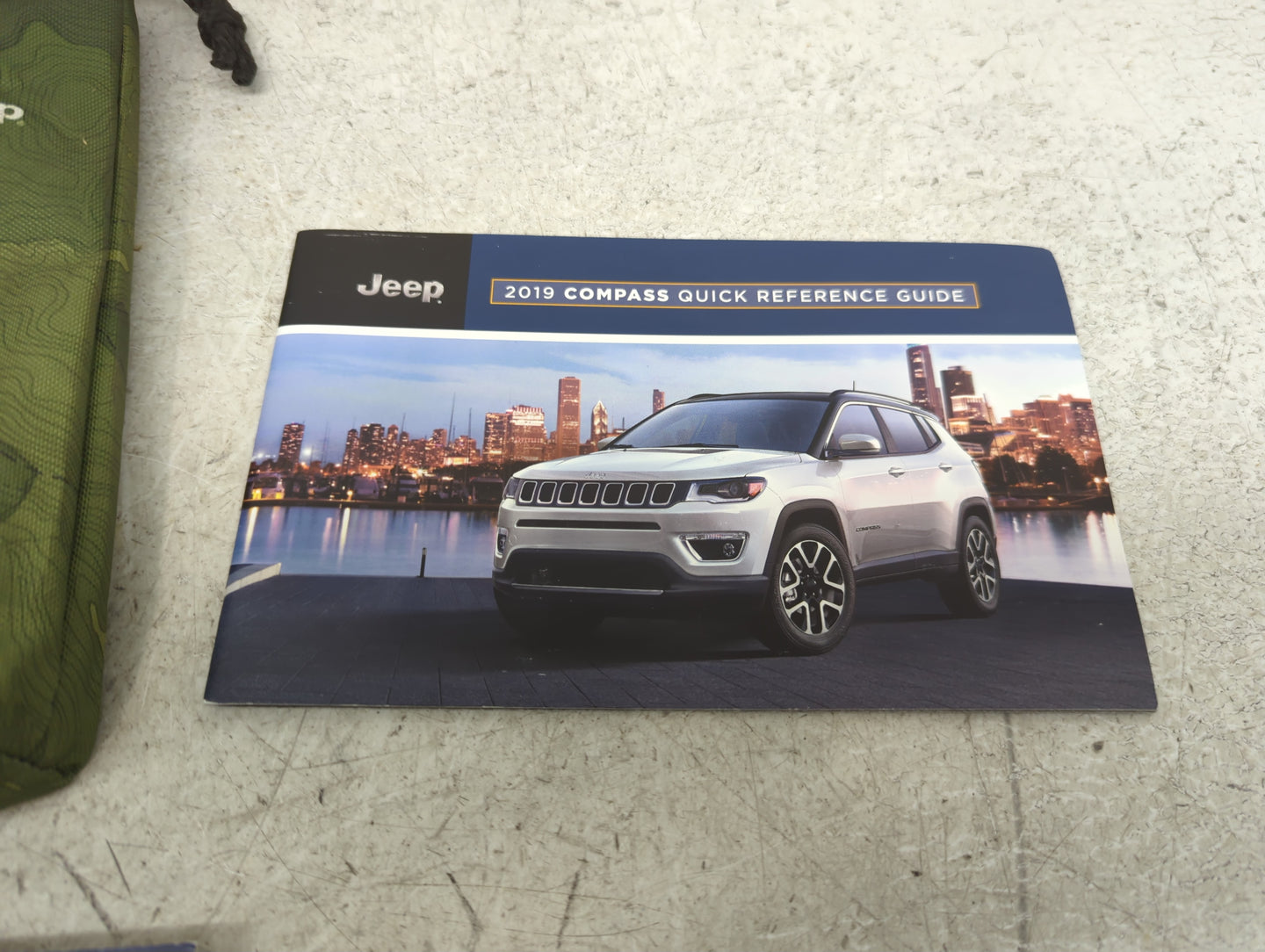 2019 Jeep Compass Owners Manual Book Guide P/N:19MP-926-AA OEM Used Auto Parts - Oemusedautoparts1.com