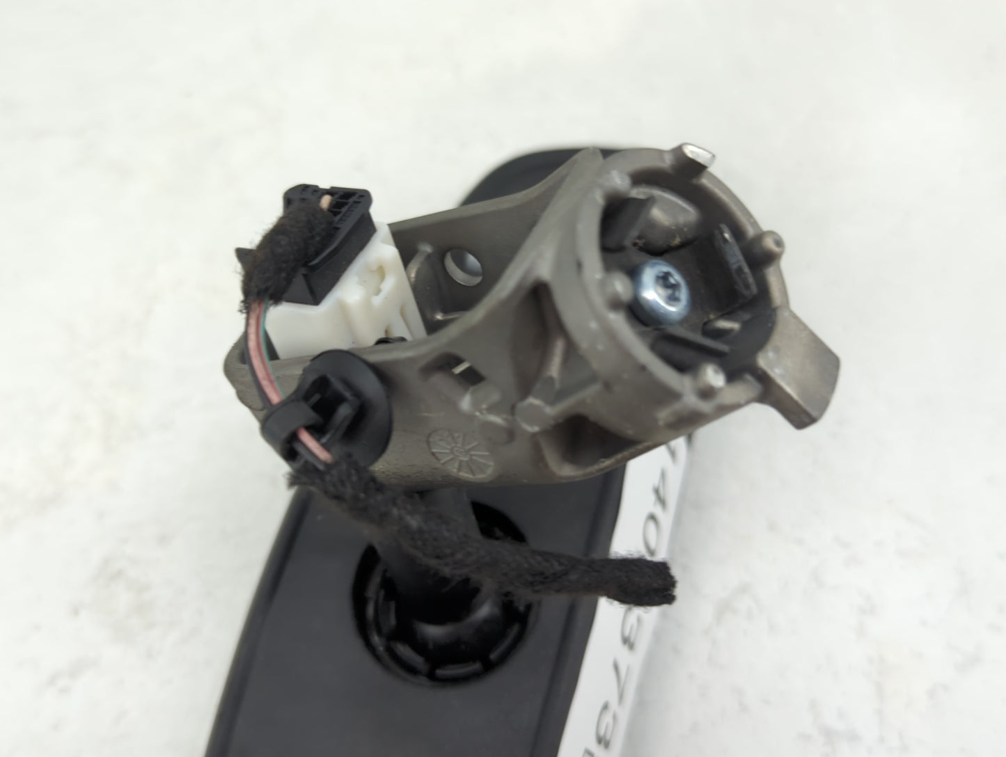 2019 Jeep Compass Interior Rear View Mirror Replacement OEM P/N:E11048417 Fits OEM Used Auto Parts - Oemusedautoparts1.com