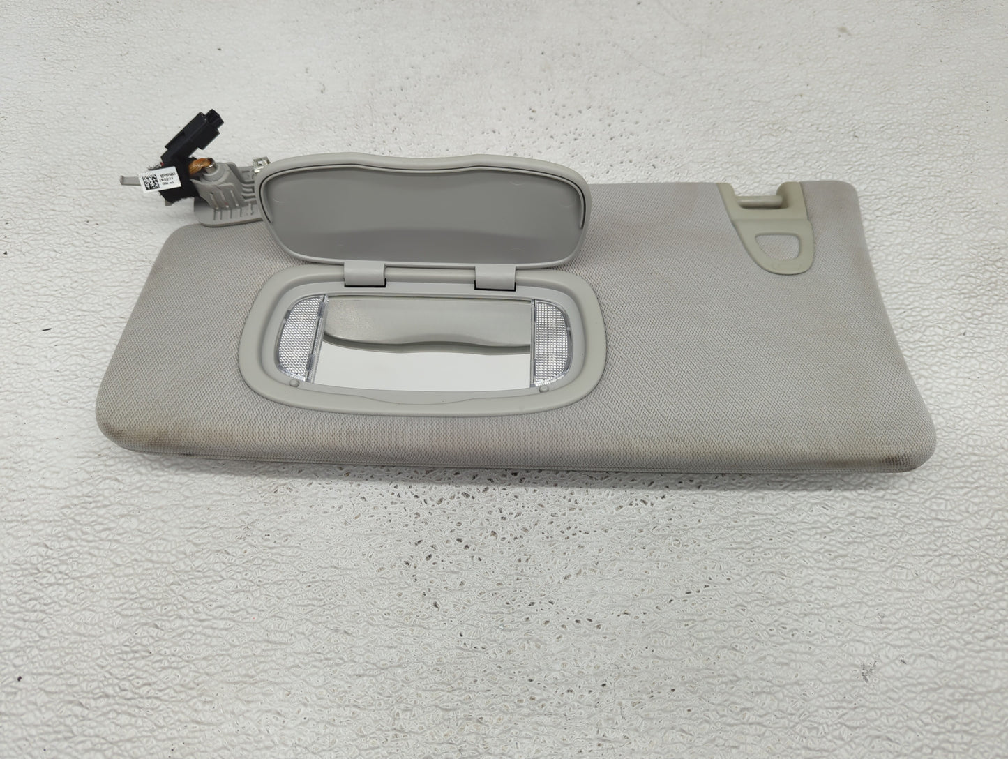 2019 Jeep Compass Sun Visor Shade Replacement Driver Left Mirror Fits OEM Used Auto Parts - Oemusedautoparts1.com
