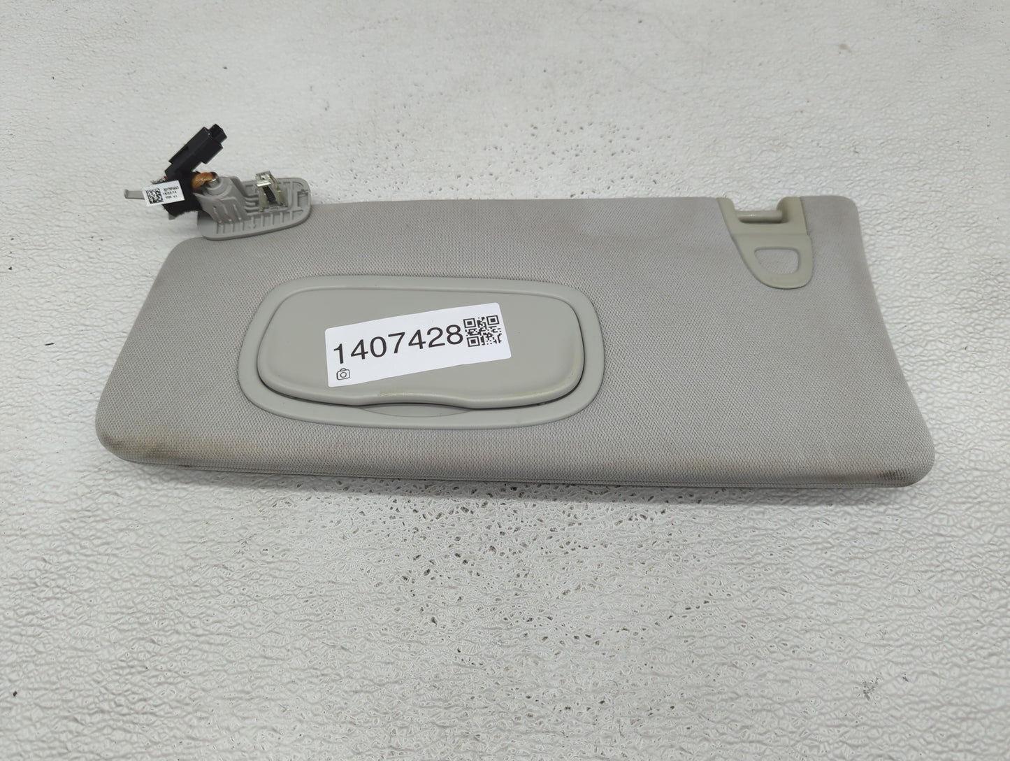 2019 Jeep Compass Sun Visor Shade Replacement Driver Left Mirror Fits OEM Used Auto Parts - Oemusedautoparts1.com