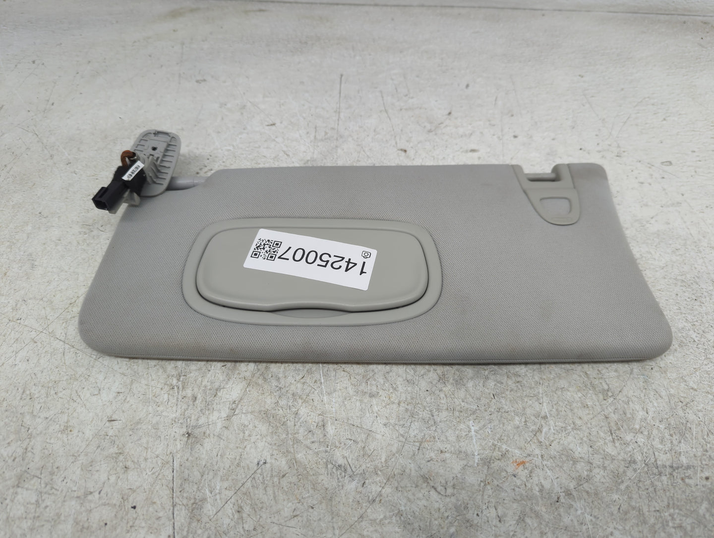 2019 Jeep Compass Sun Visor Shade Replacement Driver Left Mirror Fits OEM Used Auto Parts - Oemusedautoparts1.com