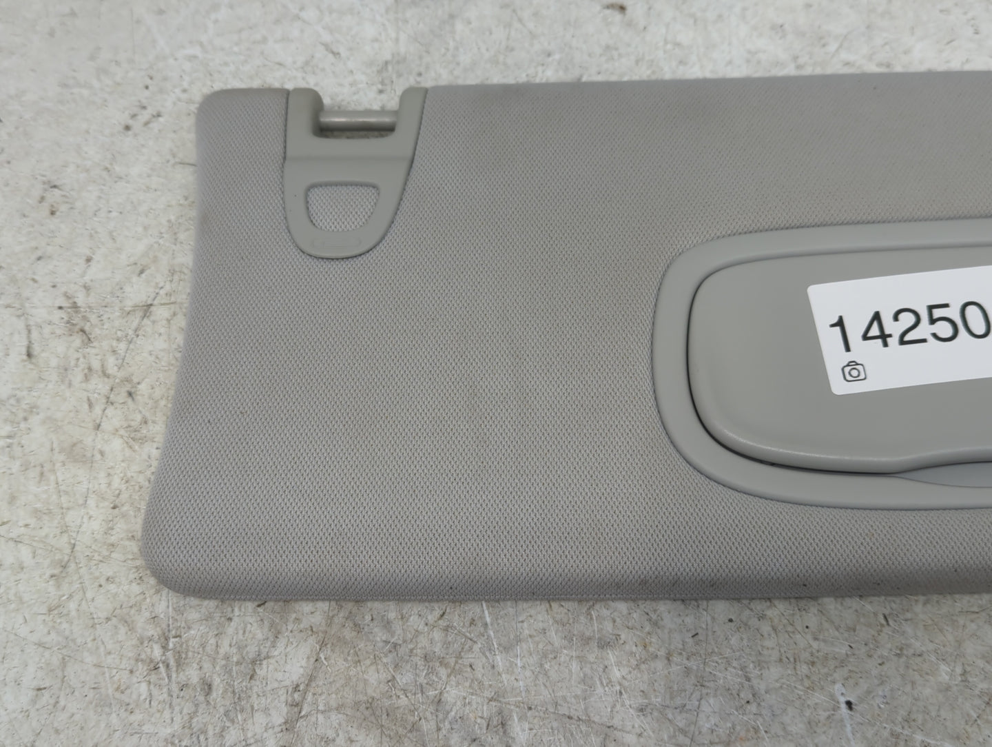 2019 Jeep Compass Sun Visor Shade Replacement Passenger Right Mirror Fits OEM Used Auto Parts - Oemusedautoparts1.com