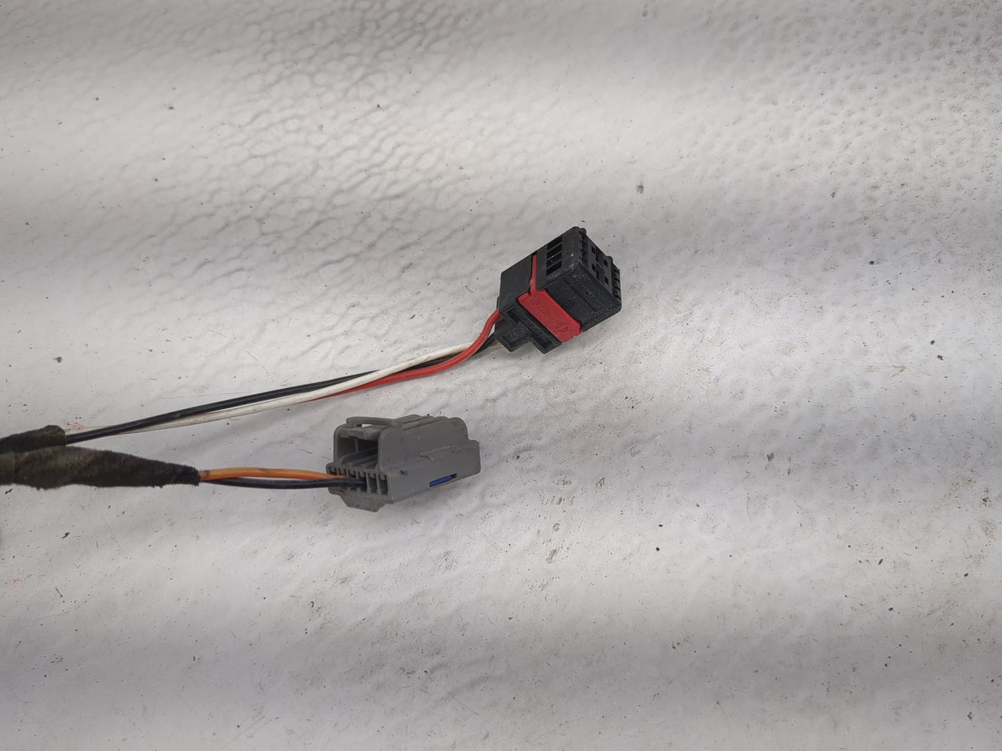 2019 Jeep Compass Driver Side View Mirror - Left Door Mirror OEM Used - Oemusedautoparts1.com