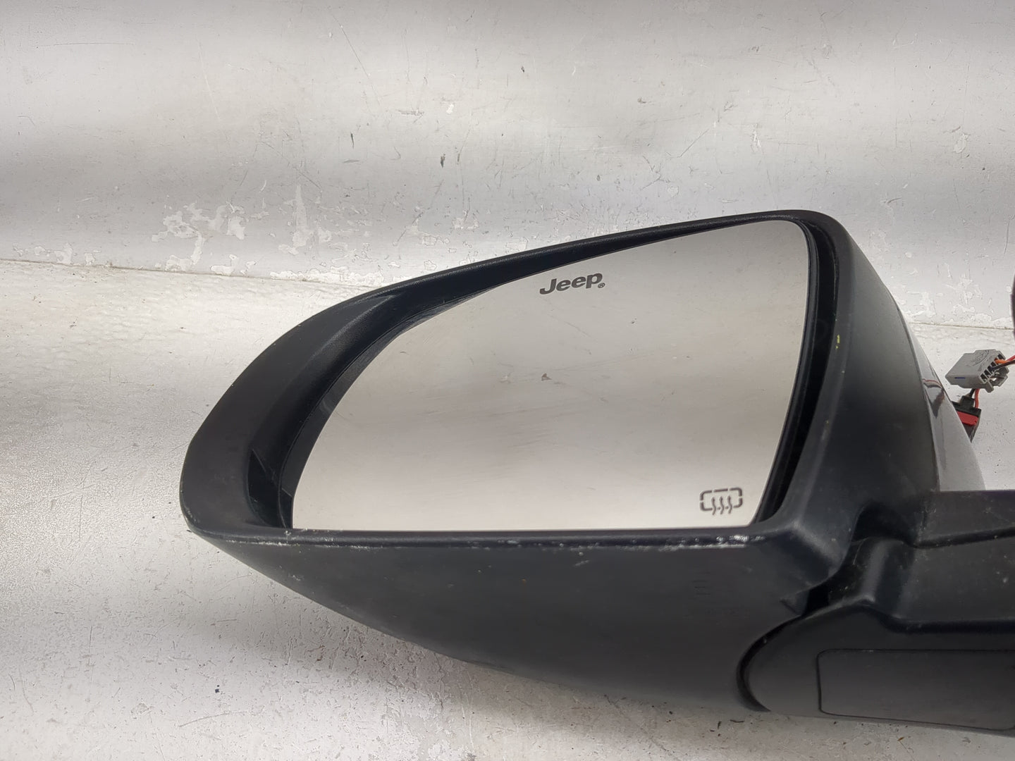 2019 Jeep Compass Driver Side View Mirror - Left Door Mirror OEM Used - Oemusedautoparts1.com