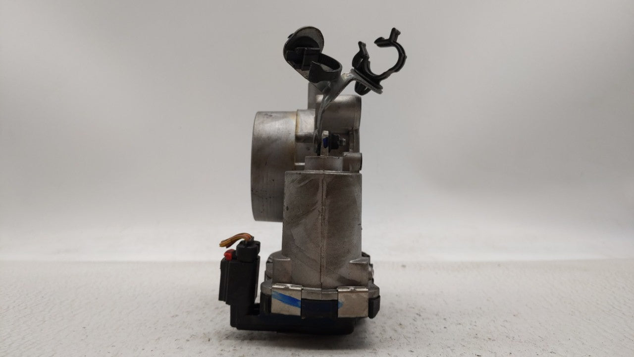 2017-2018 Jeep Compass Throttle Body P/N:04891970AC 04891970AB Fits Fits 2014 2015 2016 2017 2018 OEM Used Auto Parts - Oemu