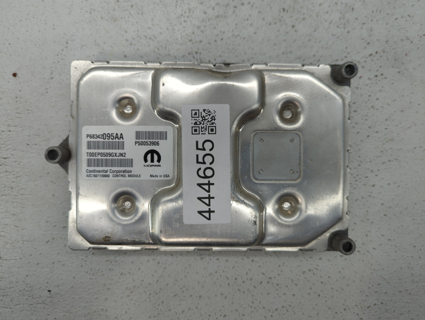 2019 Jeep Compass PCM Engine Control Computer ECU ECM PCU OEM P/N:P68457671AC P68377456AB, P68258501AD, P68342095AA Fits OEM