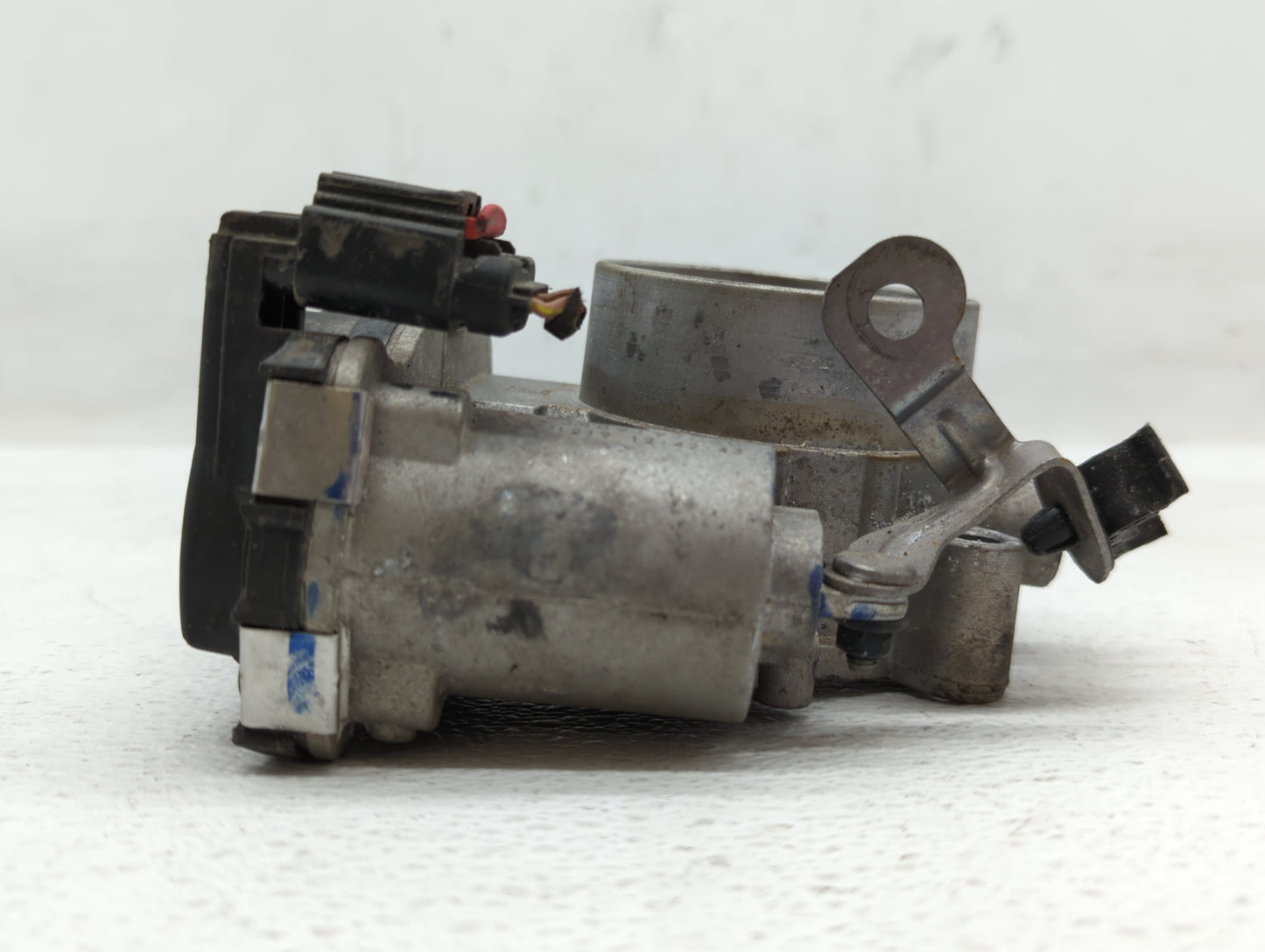 2017-2022 Jeep Compass Throttle Body P/N:04891970AB Fits Fits 2014 2015 2016 2017 2018 2019 2020 2021 2022 OEM Used Auto Par