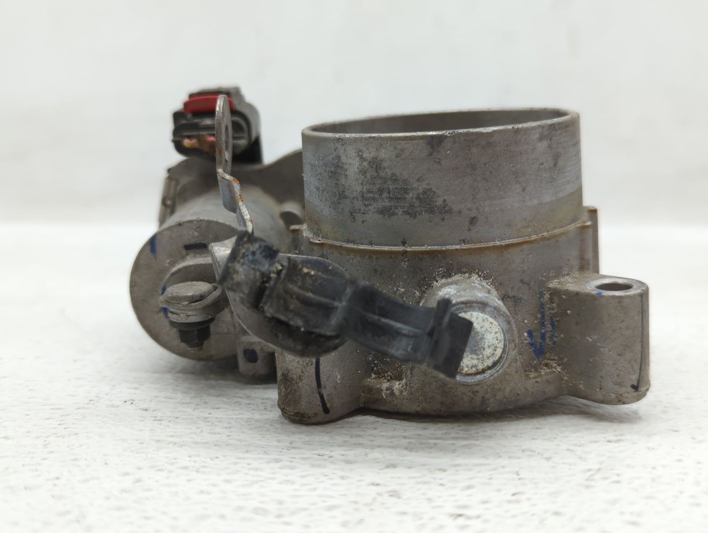 2017-2022 Jeep Compass Throttle Body P/N:04891970AB Fits Fits 2014 2015 2016 2017 2018 2019 2020 2021 2022 OEM Used Auto Par