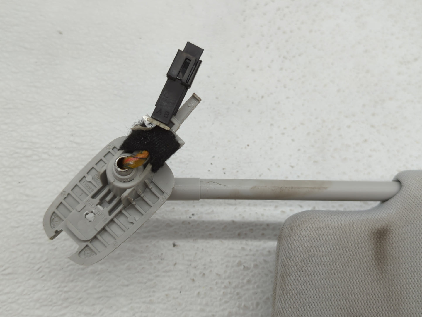 2019 Jeep Compass Sun Visor Shade Replacement Passenger Right Mirror Fits OEM Used Auto Parts - Oemusedautoparts1.com