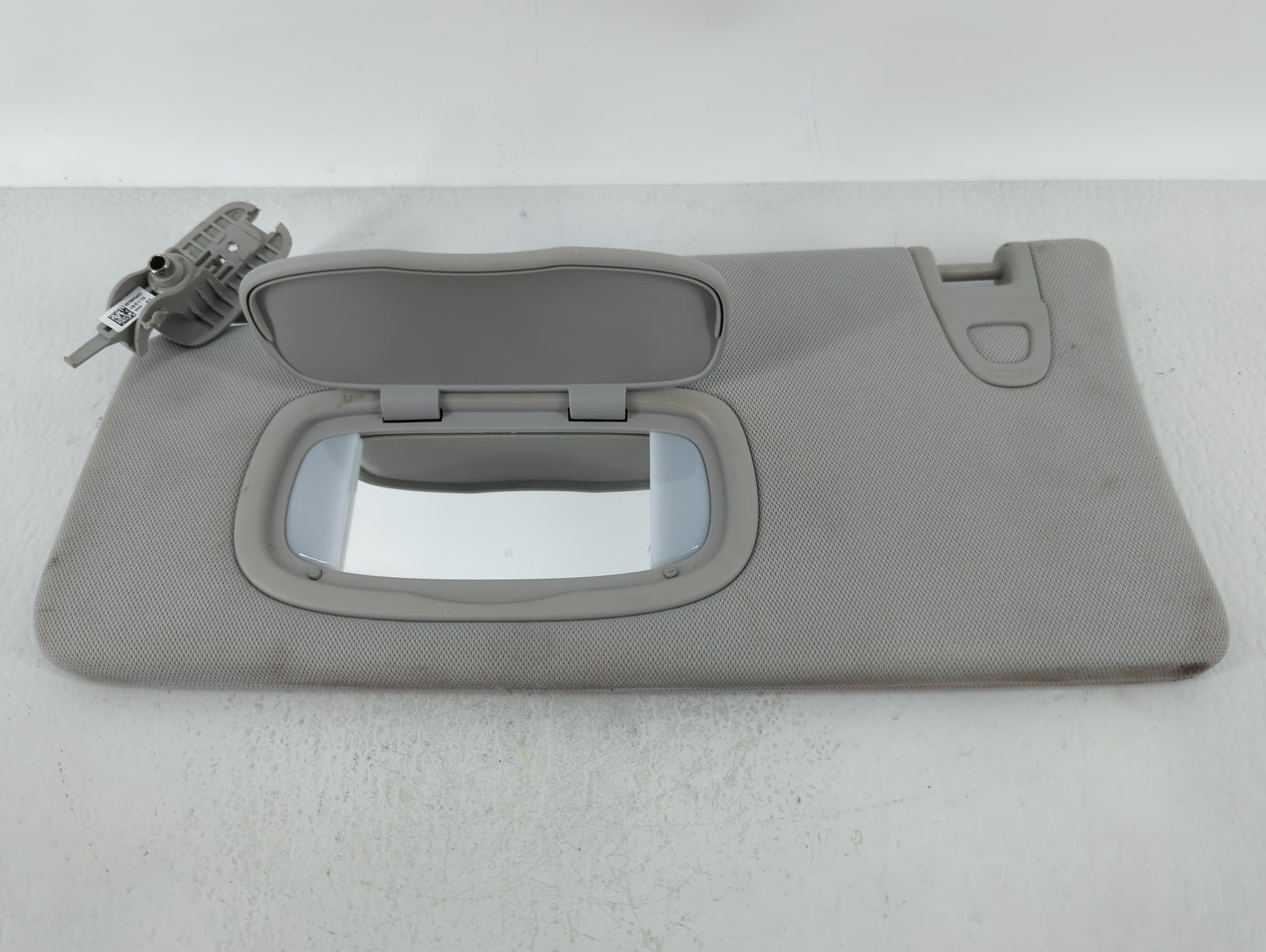2019 Jeep Compass Sun Visor Shade Replacement Driver Left Mirror Fits OEM Used Auto Parts - Oemusedautoparts1.com