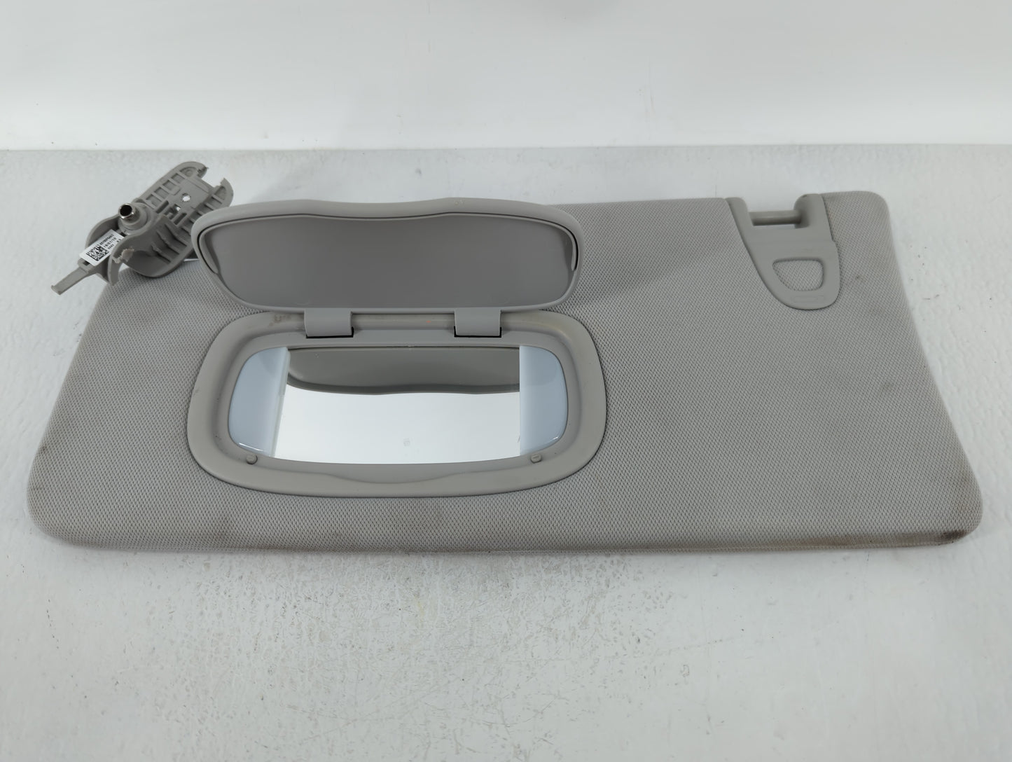 2019 Jeep Compass Sun Visor Shade Replacement Driver Left Mirror Fits OEM Used Auto Parts - Oemusedautoparts1.com