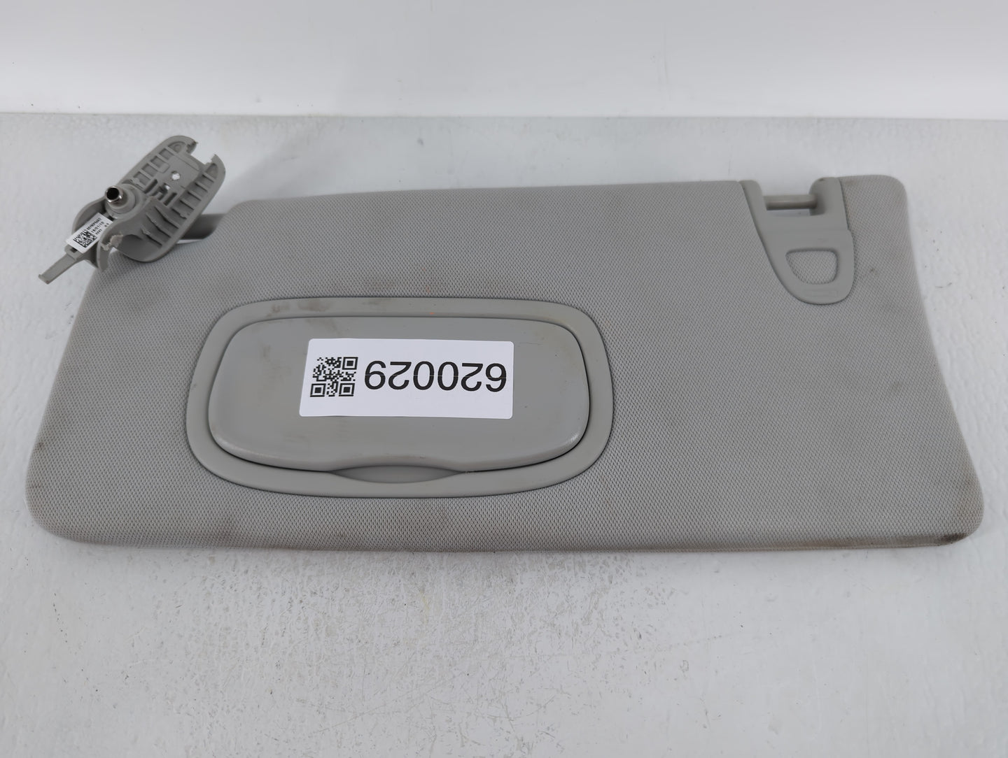 2019 Jeep Compass Sun Visor Shade Replacement Driver Left Mirror Fits OEM Used Auto Parts - Oemusedautoparts1.com